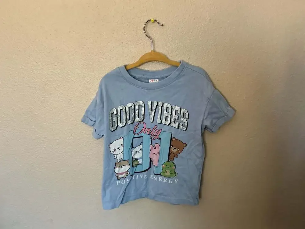 Love, Peace, Lipgloss Vanilla & Coco Girls Light Blue Graphic T-Shirt